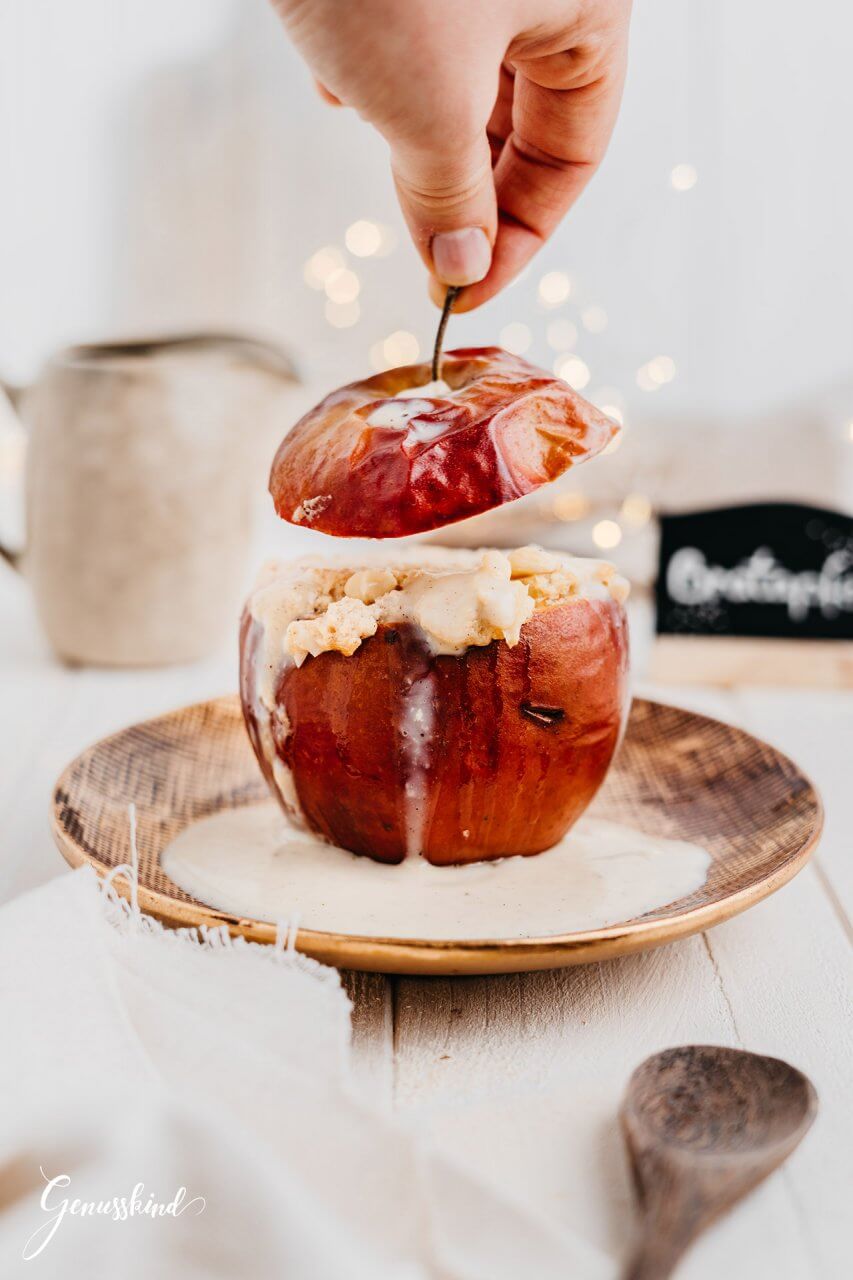 Cheesecake Bratäpfel mit Blitz-Vanillesauce