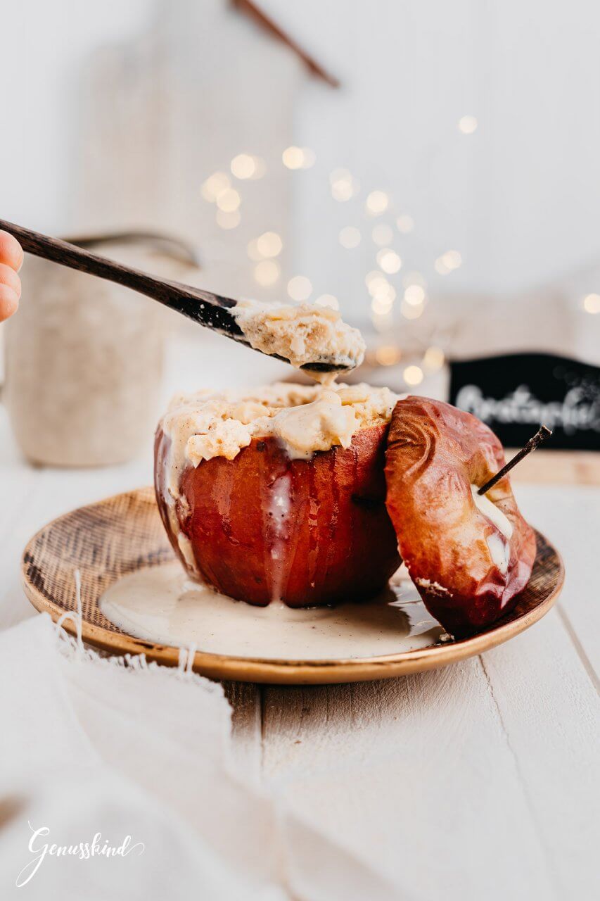 Cheesecake Bratäpfel mit Blitz-Vanillesauce