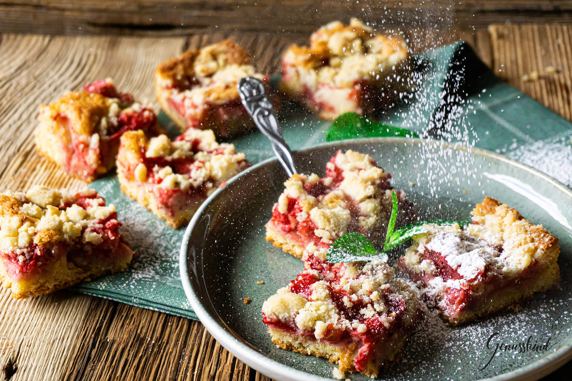 Erdbeer-Streuselkuchen - Genusskind