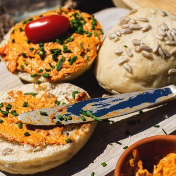 herzhafte-picknick-rezepte-dinkel-buttermilch-brötchen