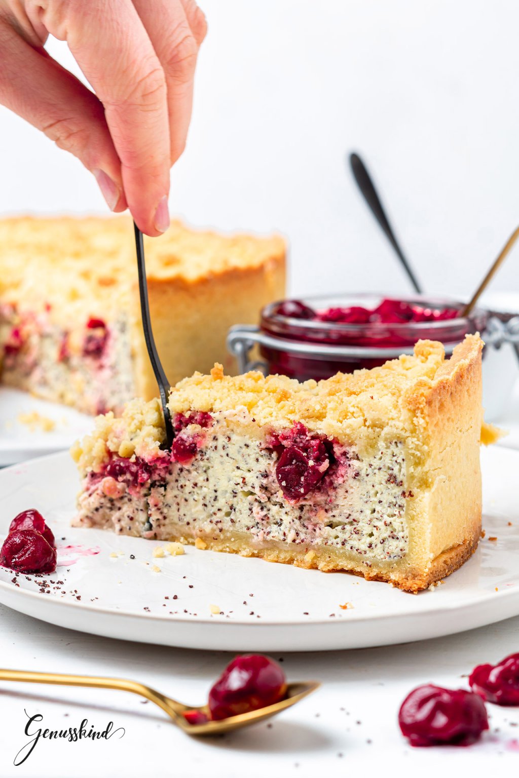 Mohn-Kirsch-Kuchen mit Streuseln - Genusskind