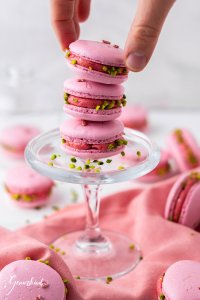 Himbeer-Pistazien Macarons