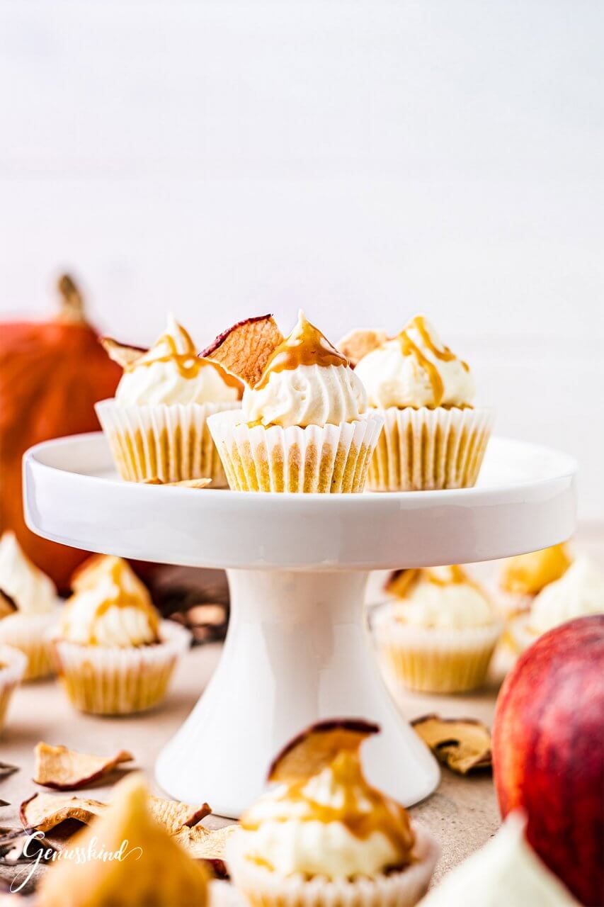 Apfel-Kürbis Cupcakes mit Karamell