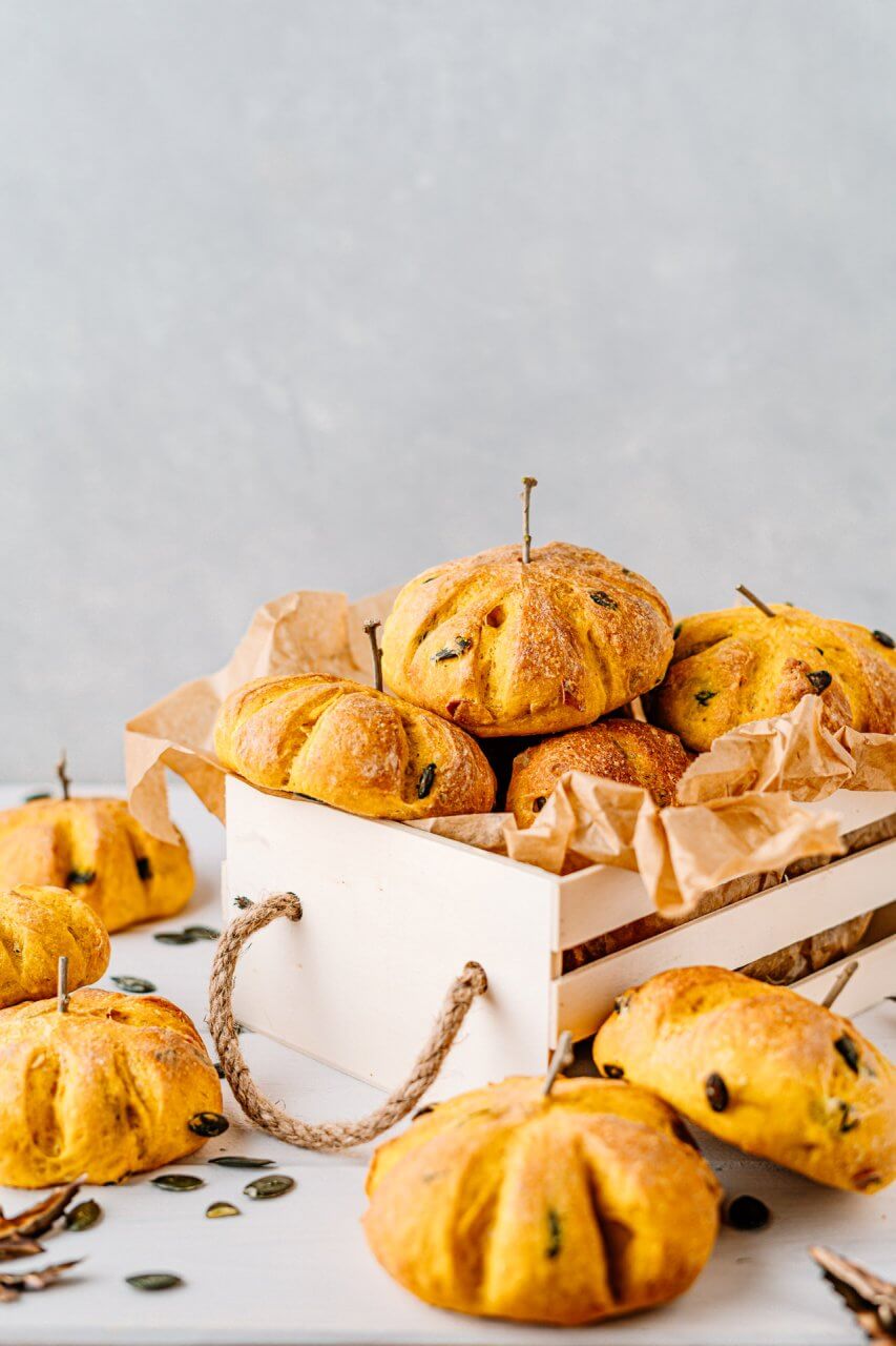 Pumpkin Bread Rolls