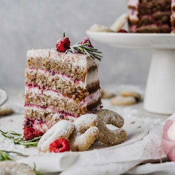 Vanillekipferl-Törtchen mit Himbeeren