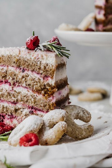 Vanillekipferl-Törtchen mit Himbeeren