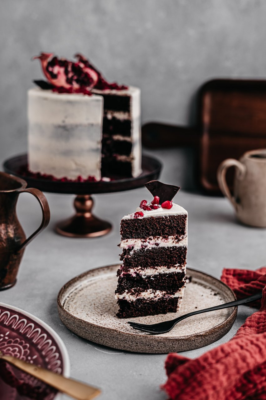 Dark-Chocolate-Granatapfel Törtchen zum Valentinstag