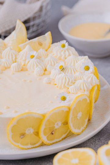 Lemon Tiramisu Torte