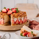 Erdbeeren Bienenstich