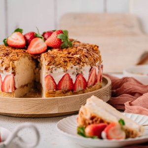 Erdbeeren Bienenstich