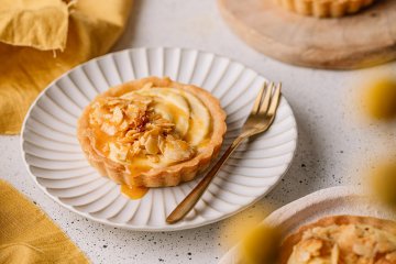 Exotische Bienenstich Tartelettes